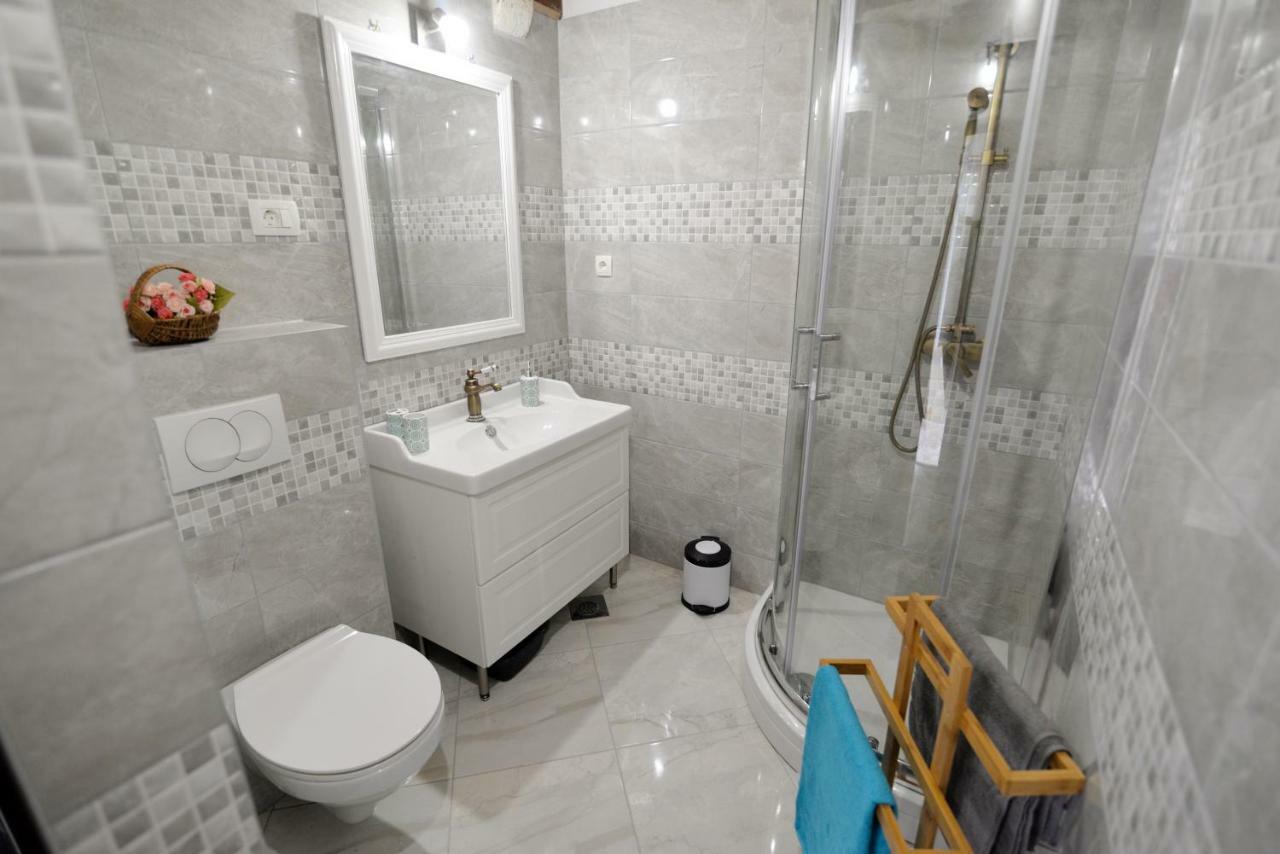 Apartments D&N วิส ภายนอก รูปภาพ